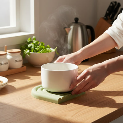 HEAT-RESISTANT TRIVET